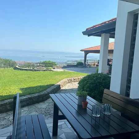 Adriatic View Apartment *